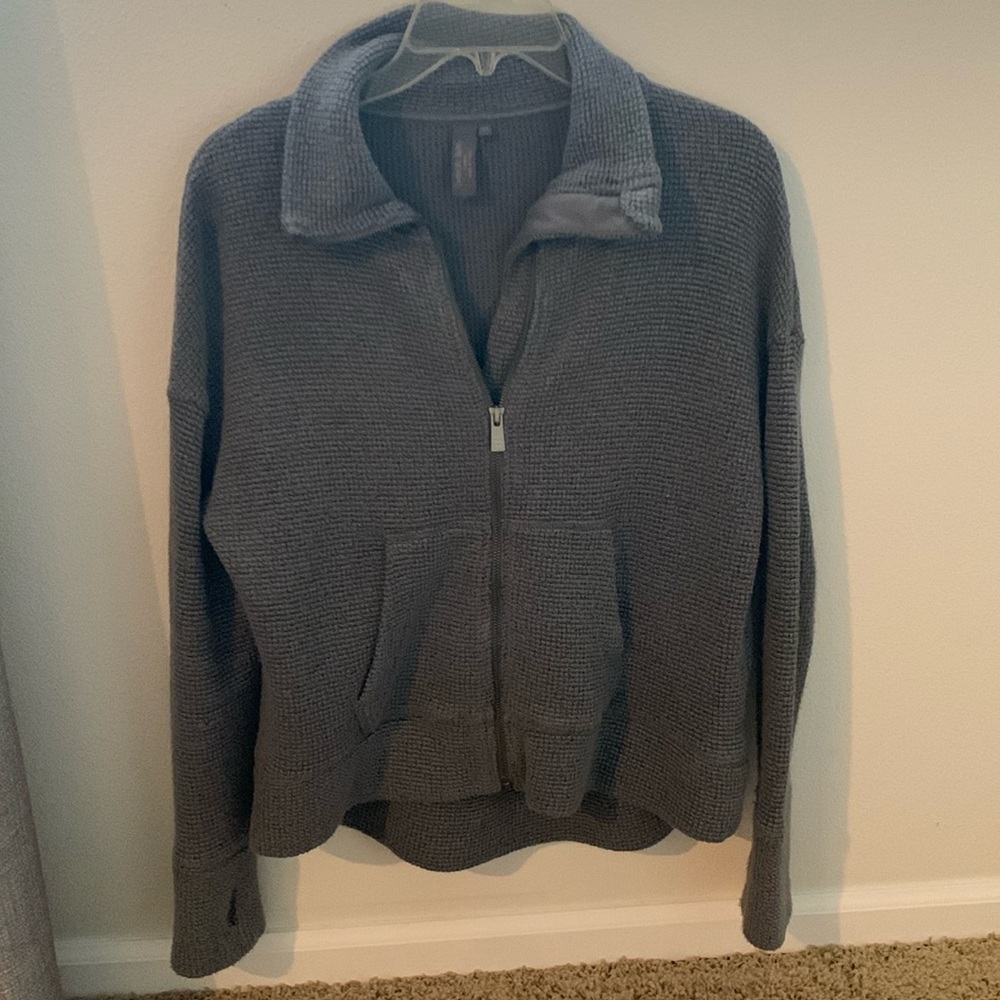 Zip up Sweater